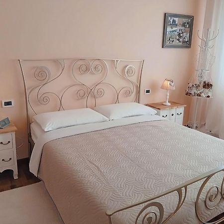 Villa Bruna Чезенатіко Екстер'єр фото